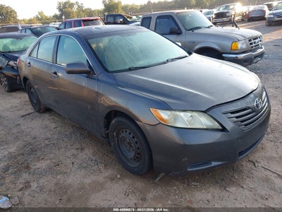 Photo TOYOTA camry le.