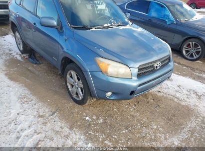 Photo TOYOTA rav4 sport.