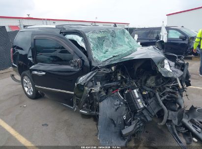 Photo GMC yukon denali.