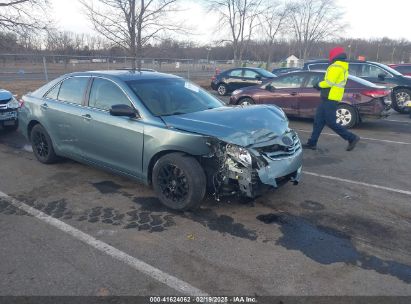 Photo TOYOTA camry le.
