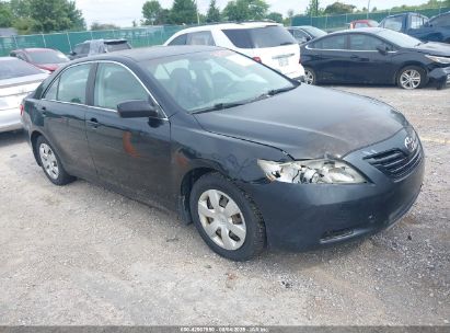 Photo TOYOTA camry le.