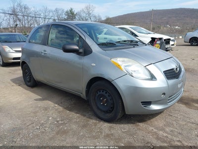Photo TOYOTA yaris  .