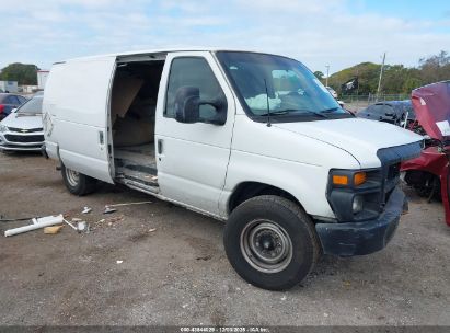 Photo FORD e-150 commercial/recreational.