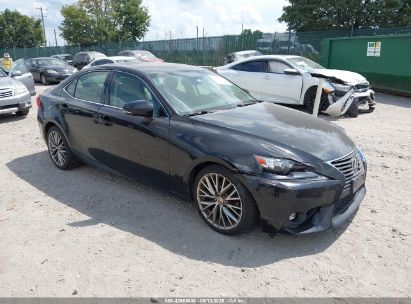 Photo LEXUS is 250  .