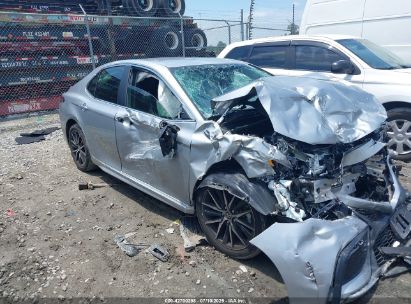 Photo TOYOTA camry se.