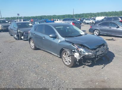 Photo MAZDA mazda3 i grand touring.