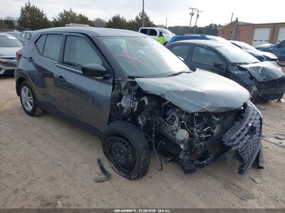 Photo NISSAN kicks s xtronic cvt.