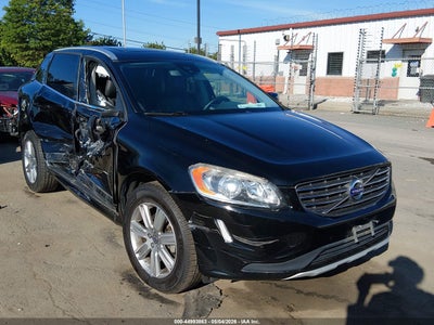 Photo VOLVO xc60 t5 inscription.
