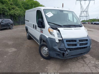 Photo RAM promaster 1500 low roof 136 wb.