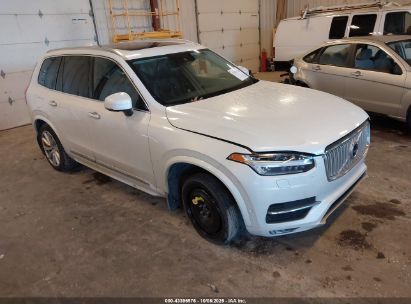 Photo VOLVO xc90 t6 inscription.