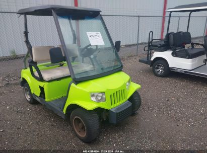 Photo TOMB 4p golfcart  .