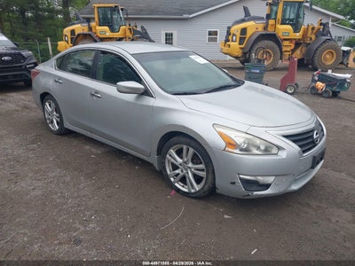 Photo NISSAN altima 3.5 s.