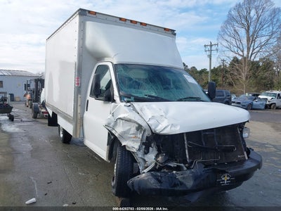 Photo GMC savana cutaway 3500.