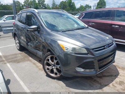 Photo FORD escape titanium.