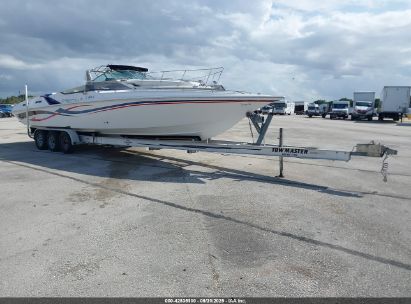Photo FOUNTAIN powerboats  .