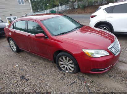 Photo CHRYSLER 200 touring.