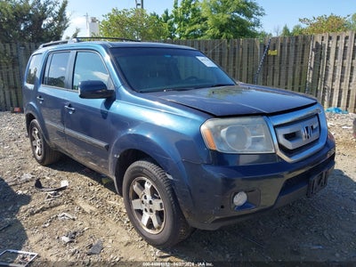 Photo HONDA pilot touring.