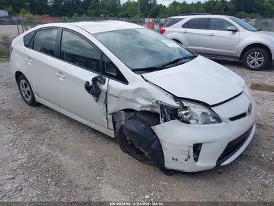 Photo TOYOTA prius two.