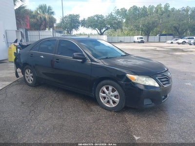 Photo TOYOTA camry le.