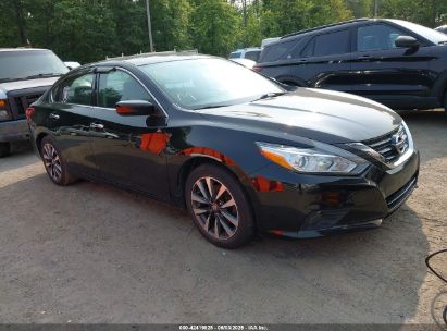 Photo NISSAN altima 2.5 sv.