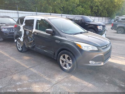 Photo FORD escape se.