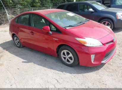 Photo TOYOTA prius three.