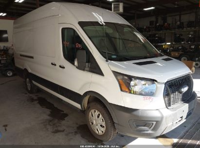 Photo FORD transit-350 cargo van  .