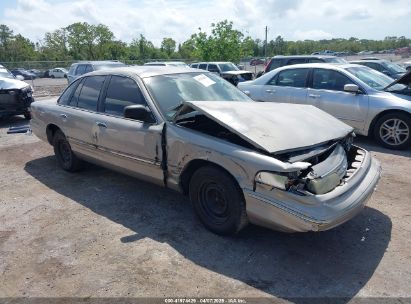 Photo FORD crown victoria  .