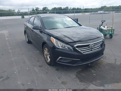 Photo HYUNDAI sonata se.