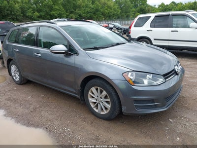 Photo VOLKSWAGEN golf sportwagen tsi s 4-door.