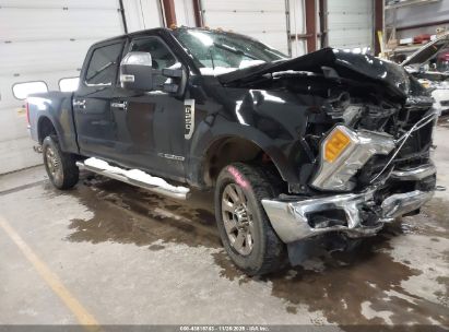 Photo FORD f-250 lariat.