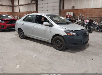 Photo TOYOTA yaris  .