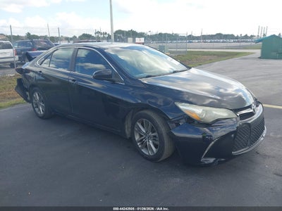 Photo TOYOTA camry se.