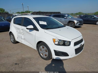 Photo CHEVROLET sonic ls auto.