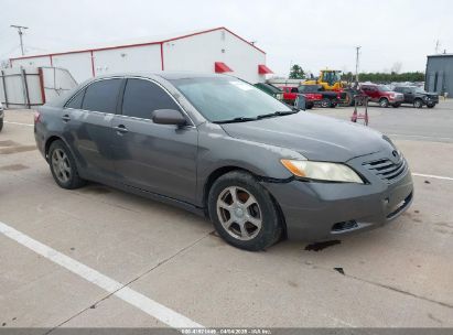Photo TOYOTA camry le.