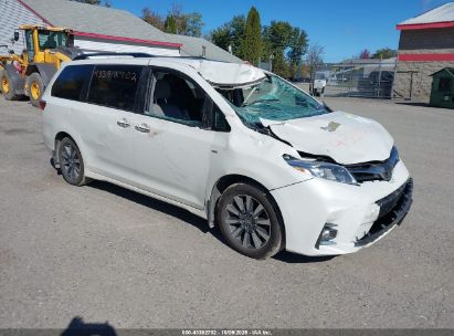Photo TOYOTA sienna xle 7-passenger.