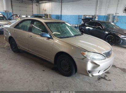 Photo TOYOTA camry le.