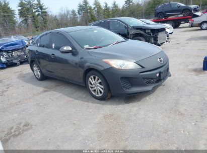 Photo MAZDA mazda3 i grand touring.