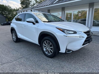 Photo LEXUS nx 200t  .