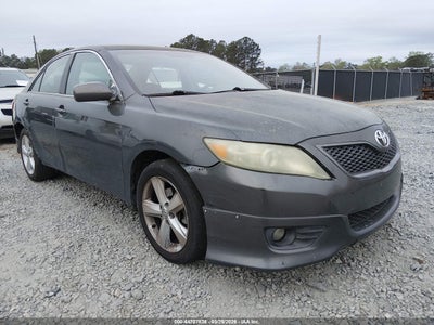 Photo TOYOTA camry se.