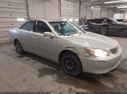 Photo TOYOTA camry le.
