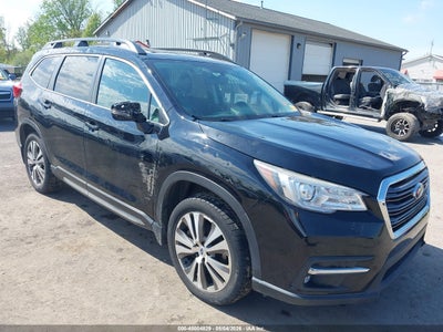 Photo SUBARU ascent limited.