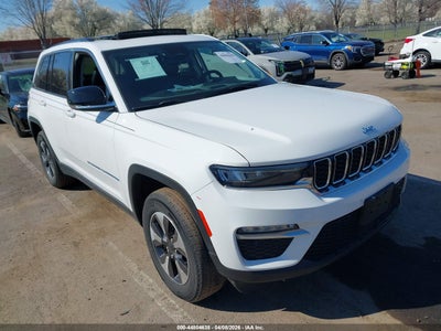 Photo JEEP grand cherokee 4xe  .