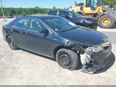 Photo TOYOTA camry hybrid le.