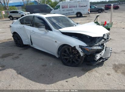 Photo LEXUS is 350 f sport design.