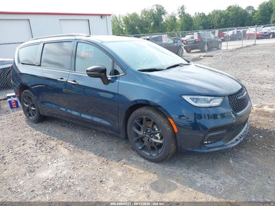 Photo CHRYSLER pacifica limited.