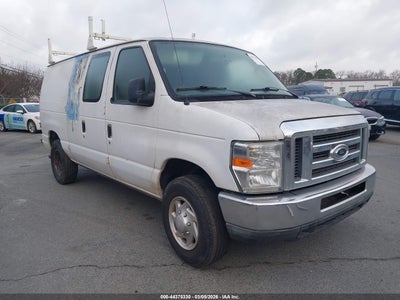 Photo FORD e-250 commercial.