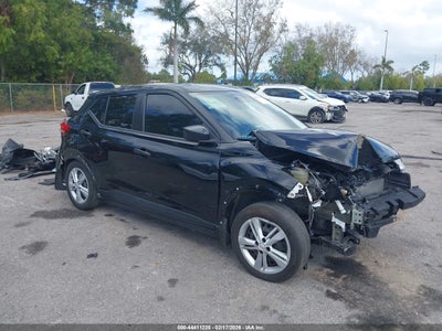 Photo NISSAN kicks s xtronic cvt.