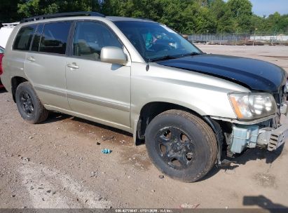 Photo TOYOTA highlander  .