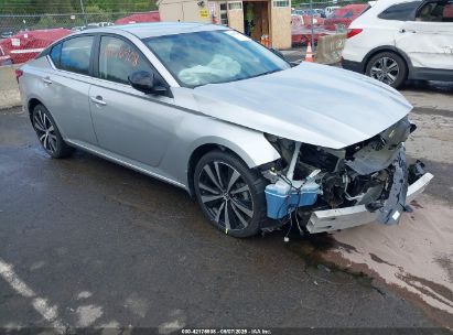 Photo NISSAN altima sr intelligent awd.